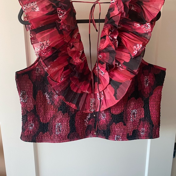 NWOT Red and Black Ruffled Cropped Blouse - Picture 4 of 4